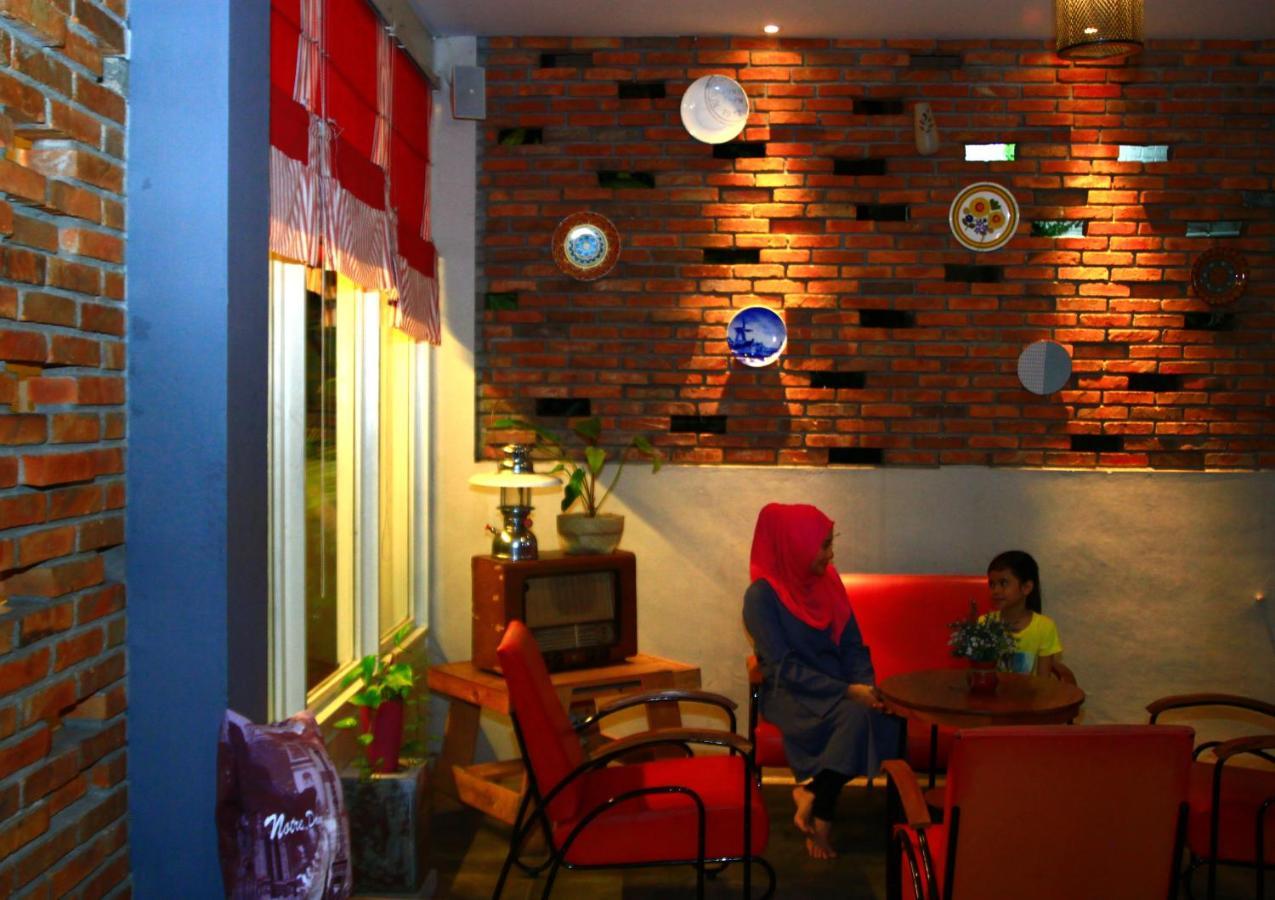Roemah 28 Syariah Hotell Medan Eksteriør bilde